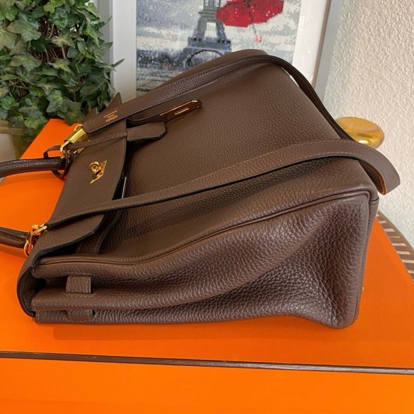❌SOLD❌Hermes Kelly 35 Chocolate brown With Gold Hardware- Full Set - Picture 7 of 13